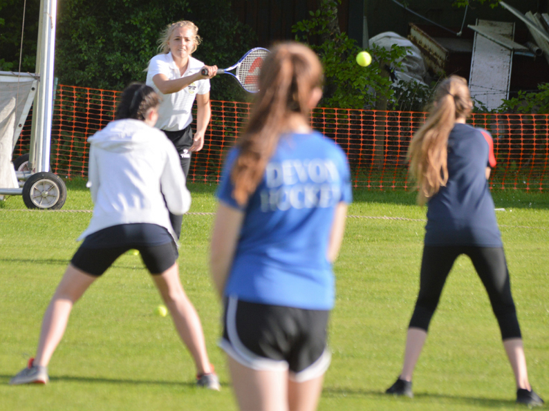 Amara Carr working with the girls during a previous skills clinic at Ipplepen<br>credit: Chris Partridge