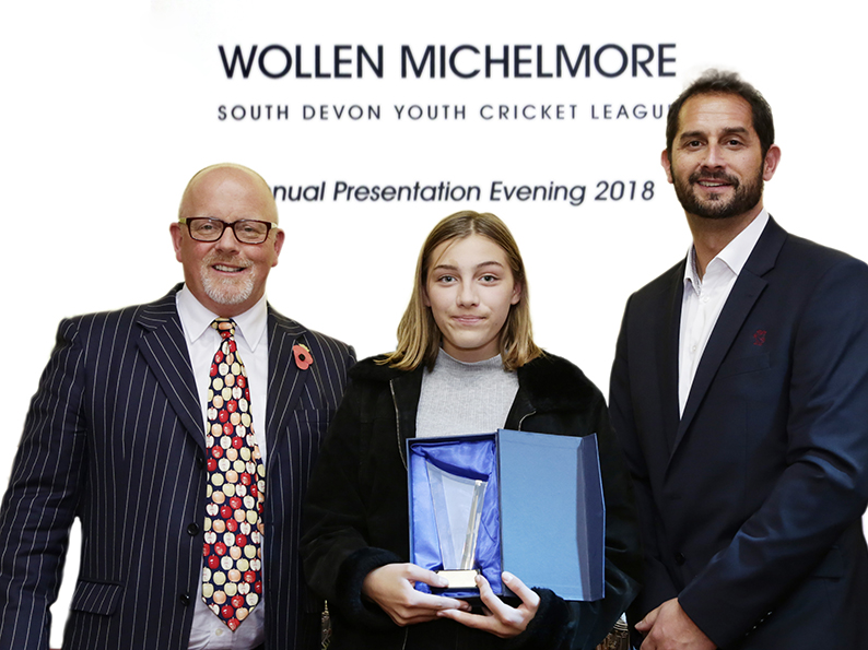 Chagford's Flo Hassell with the league's spirit of cricket award. She is flanked by Dave Kendall (left) and Jason Kerr (right)<br>credit: studio5photography